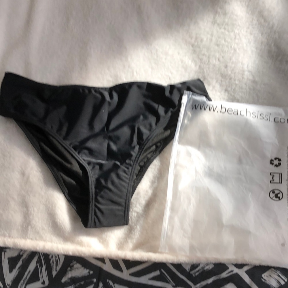 Beach Sissi bathing suit never worn